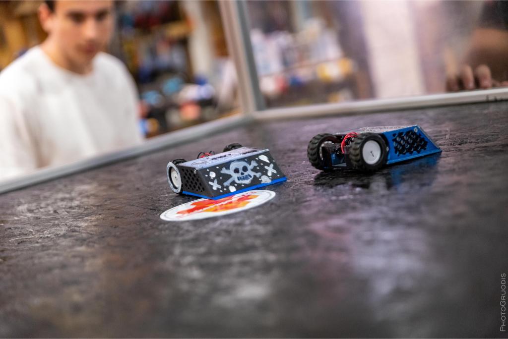 SoBotz DIY Workshop Antweight robot – SoBotz
