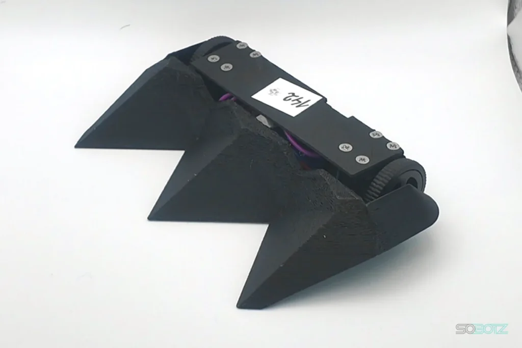 Combat robot Lays max