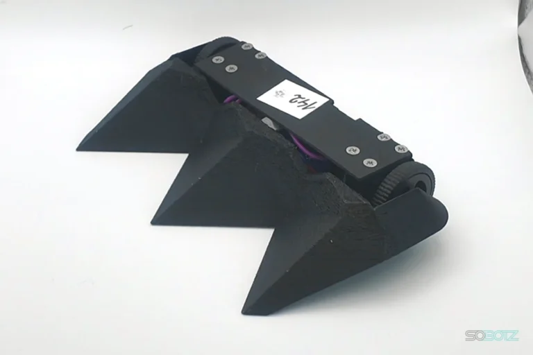 Combat robot Lays max