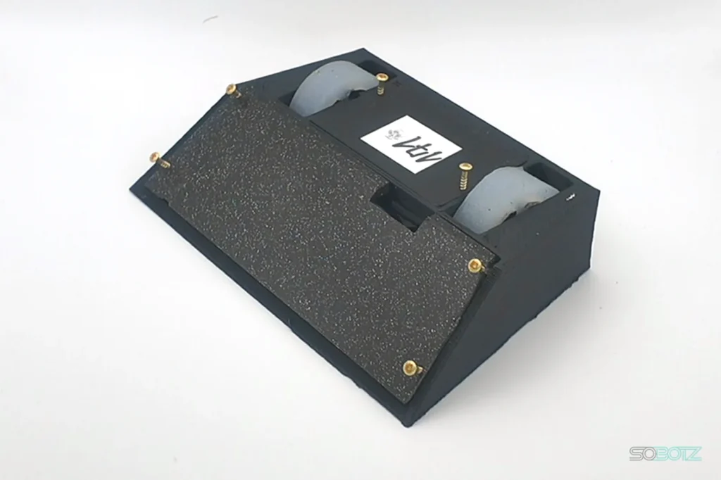 Combat robot Mini sarvuotis