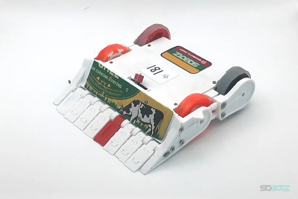 Combat robot Spalvotas